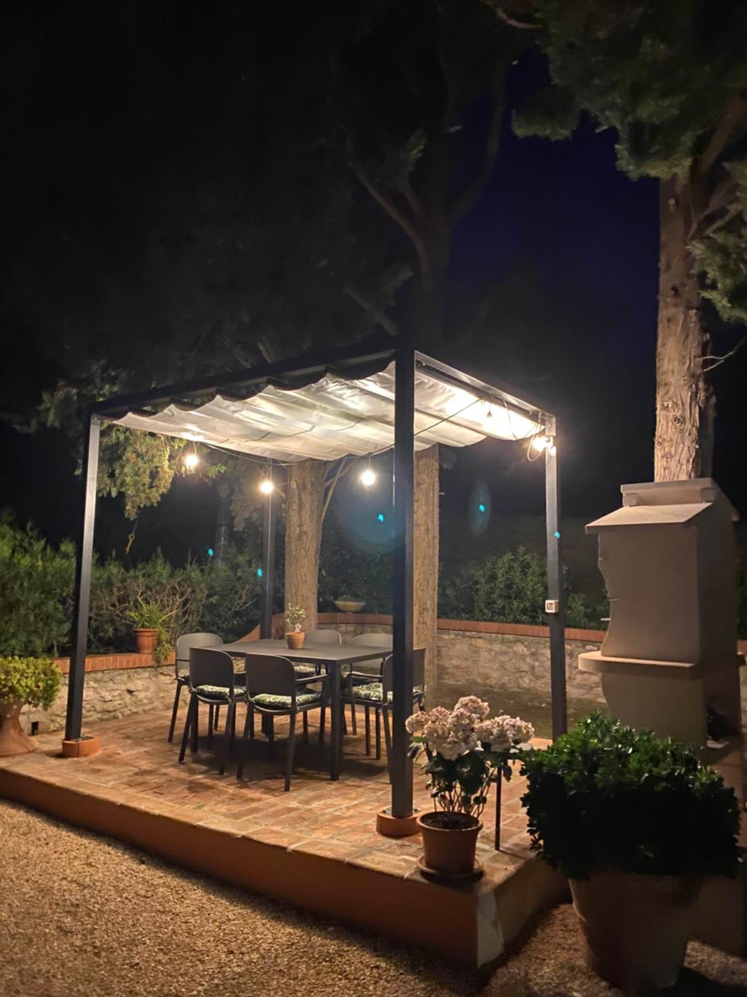Casa Vacanze Podere San Giusto Вольтерра Экстерьер фото